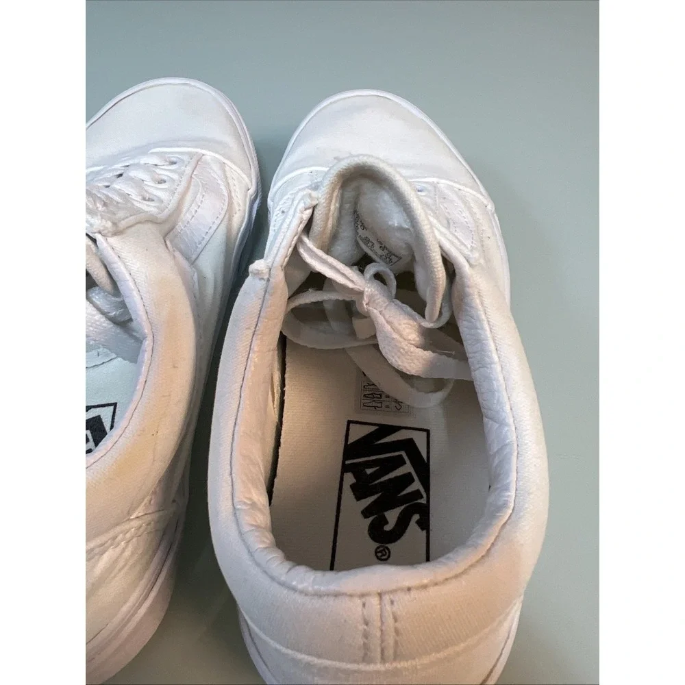 Vans Old Skool Triple White‎ Sneakers Womens 6.5 Clean Classic